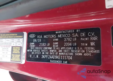 2019 Kia Forte Lxs z USA, uszkodzony, nr VIN 3KPF24AD9KE111704